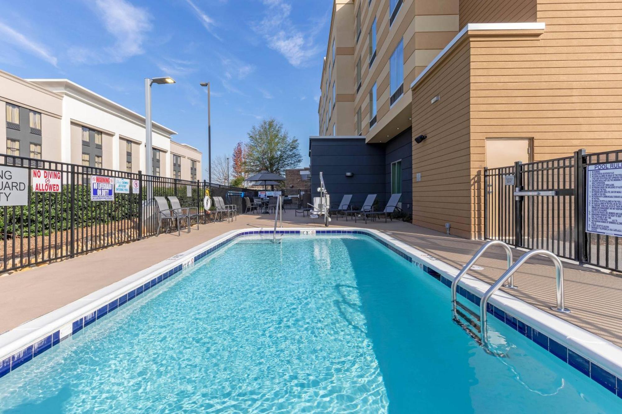Fairfield Inn & Suites By Marriott Mebane Exterior photo